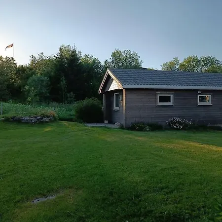 Cozy In Quiet Area Of * Leknes